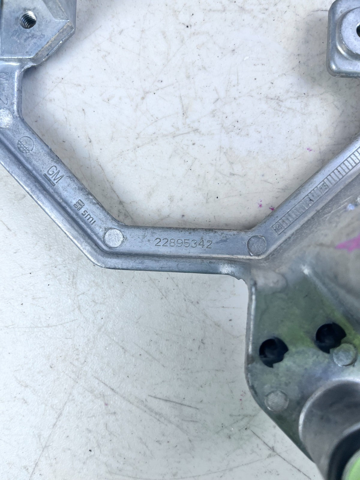2014-2019 CHEVROLET CORVETTE BRAKE BOOSTER PUMP SUPPORT BRACKET 22895342 OEM