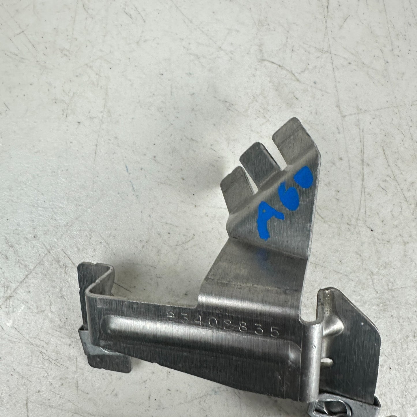 2014-2019 CHEVROLET CORVETTE C7 AUTOMATIC TRANSMISSION FLUID COOLER BRACKET OEM
