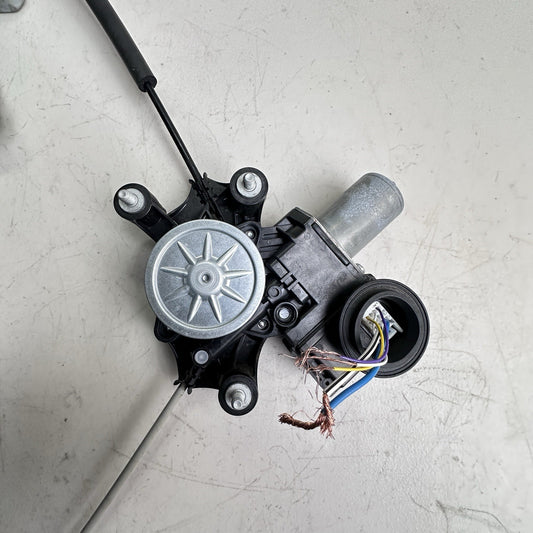 2020-22 TOYOTA COROLLA FRONT LEFT DRIVER SIDE DOOR WINDOW REGULATOR & MOTOR OEM