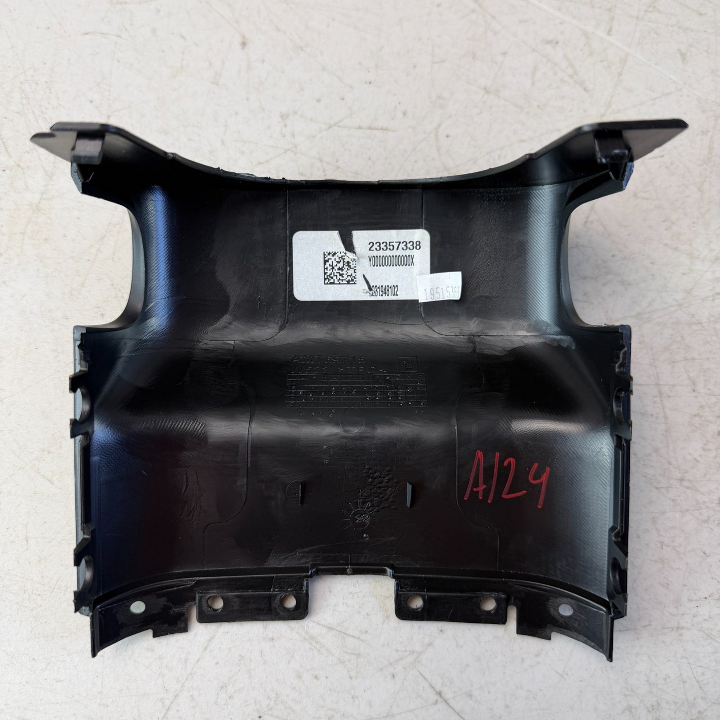 2016-2024 CHEVROLET CAMARO UPPER STEERING WHEEL COLUMN COVER PANEL TRIM 23357338