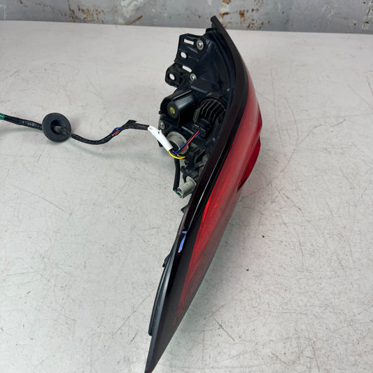 2020-2022 TOYOTA COROLLA REAR LEFT DRIVER OUTER TAIL LIGHT TAILLIGHT LAMP OEM
