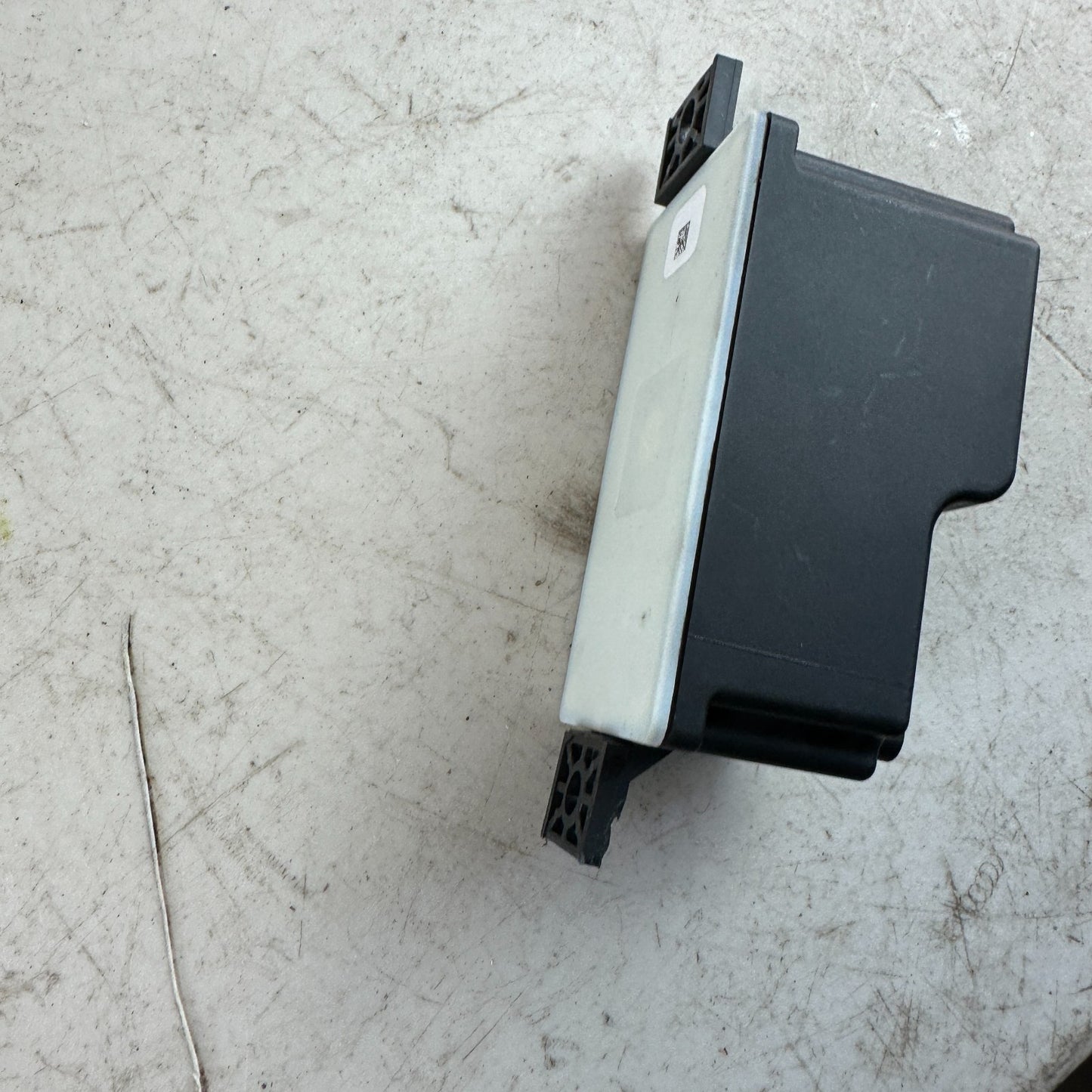 2015-2023 MERCEDES W205 C300 VOLTAGE CONVERTER CONTROL MODULE A2059053414 OEM