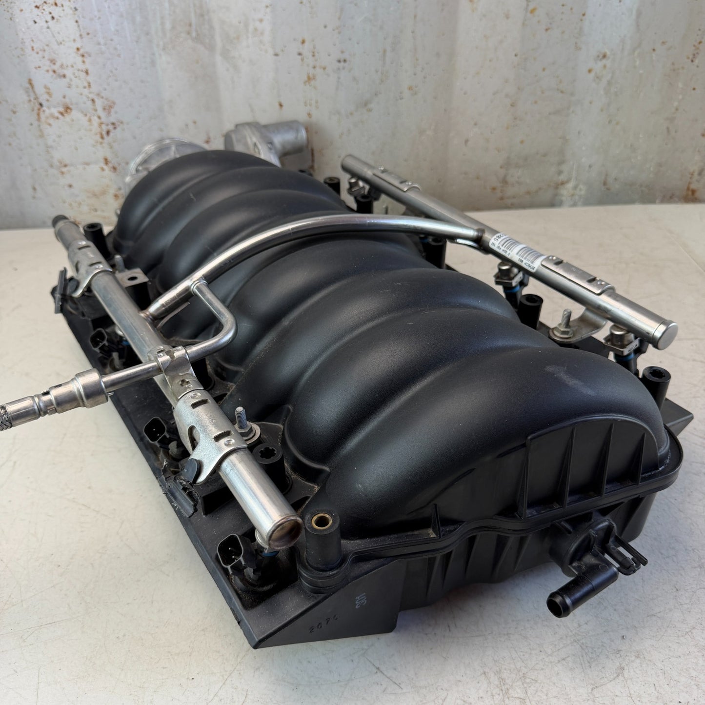 05-07 LS2 CHEVROLET CORVETTE C6 INTAKE MANIFOLD W/ FUEL INJECTION RAIL 12595285
