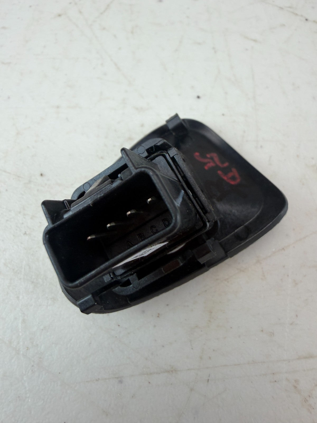 2005-2013 CHEVY CORVETTE LEFT DRIVER SIDE DOOR RELEASE SWITCH BUTTON 10362041