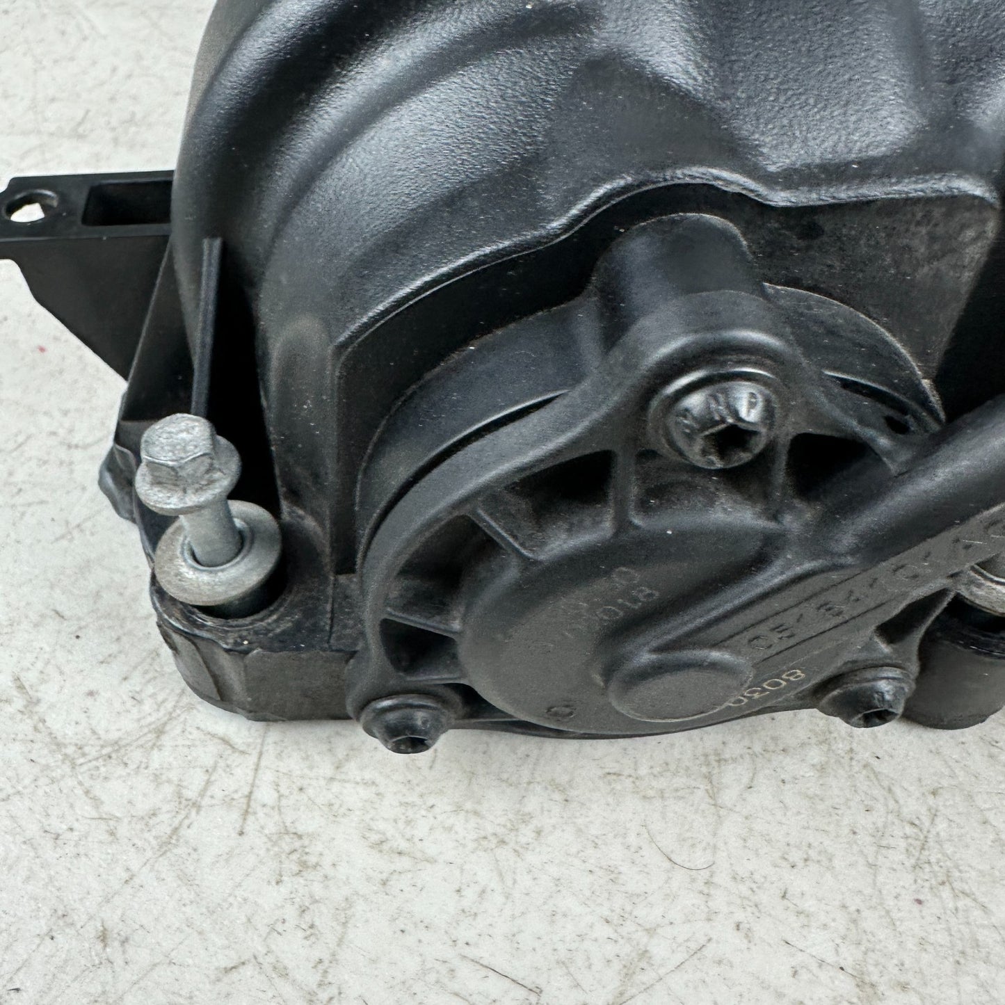 2012-2023 DODGE CHARGER 3.6L V6 LEFT SIDE ENGINE CYLINDER HEAD VALVE COVER OEM