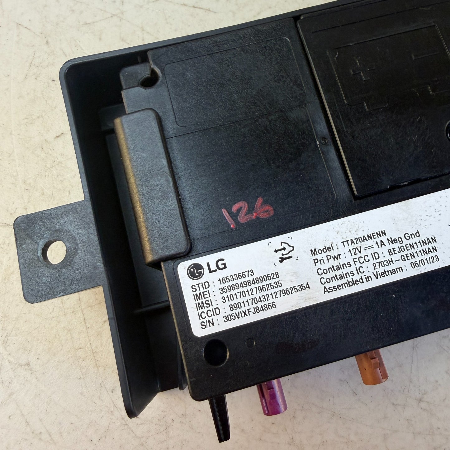 2019-2024 CHEVROLET CAMARO TELEMATIC COMMUNICATION CONTROL MODULE W/ BRACKET OEM