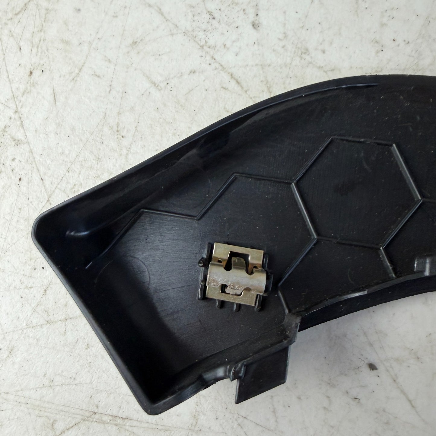 2016-2024 CHEVROLET CAMARO FRONT LEFT SIDE CENTER CONSOLE TRIM COVER PANEL OEM