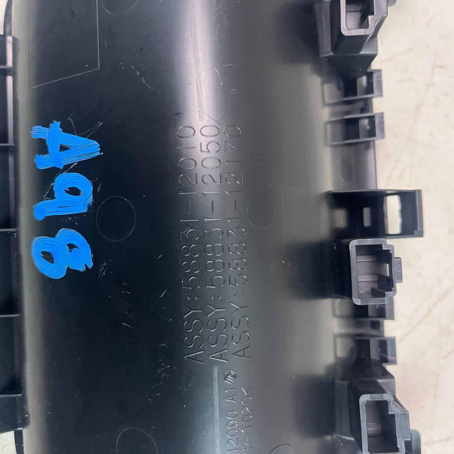 2019-23 TOYOTA COROLLA CENTER CONSOLE COMPARTMENT TRAY MAT LINER 58831-12010 OEM