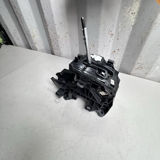 2020-2022 TOYOTA COROLLA FLOOR GEAR SHIFTER BLACK 2.0L AT FWD
