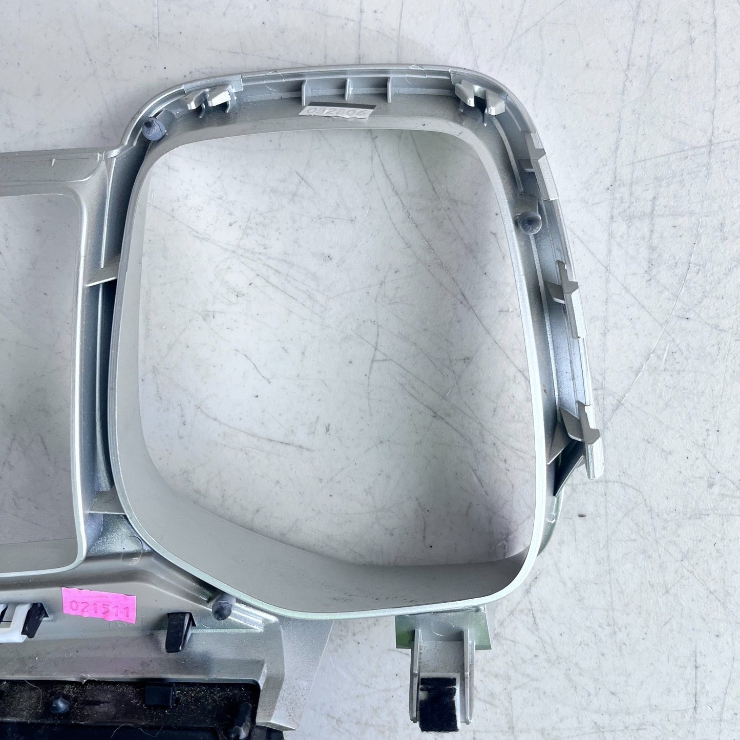 2010-2015 CHEVROLET CAMARO SPEEDOMETER INSTRUMENT CLUSTER BEZEL WITH SHROUD OEM