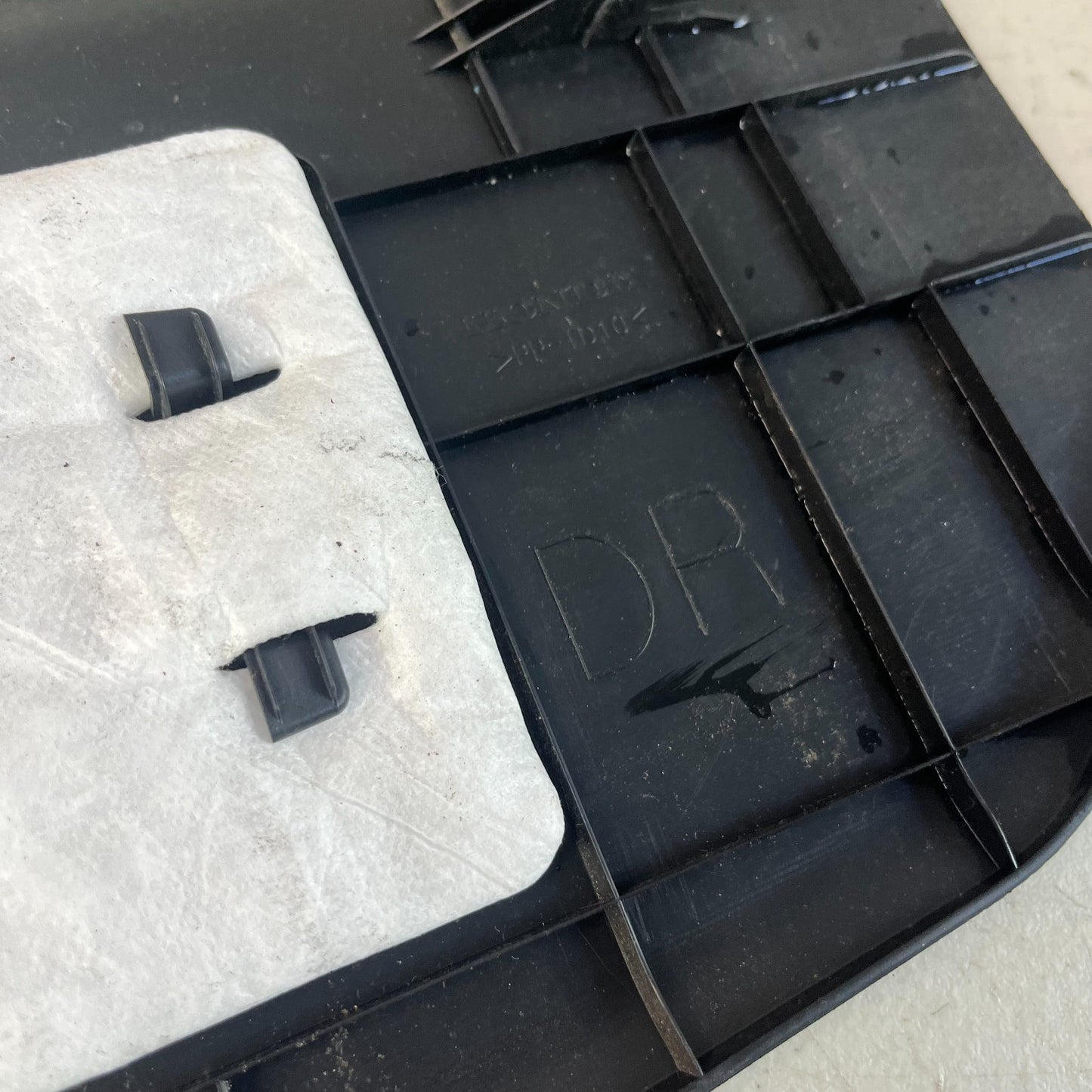 2017 - 2022 HONDA CR-V CENTER CONSOLE LEFT SIDE FORWARD TRIM COVER PANEL OEM