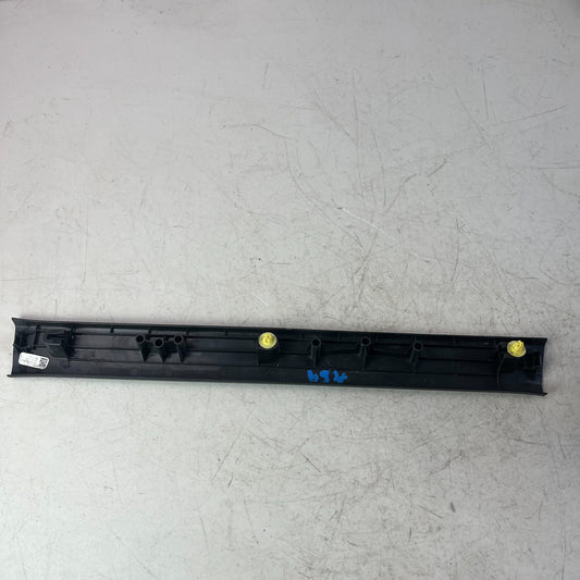 2017-2022 HONDA CR-V CRV FRONT RIGHT PASSENGER DOOR SILL GANISH 84201-TLA-A00