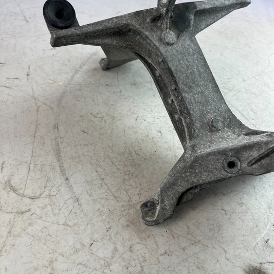 2015 - 2018 MERCEDES W205 C300 2.0L INTERCOOLER SUPPORT BRACKET A2740981439 OEM
