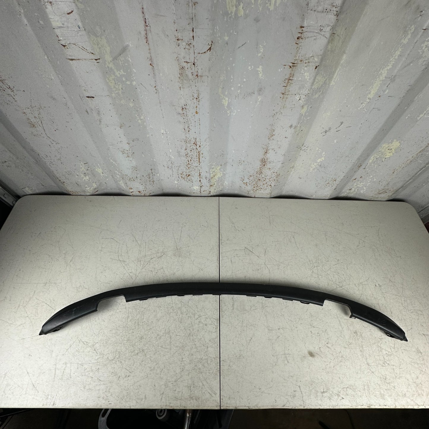 2014-2019 CHEVROLET CORVETTE C7 WINDSHIELD UPPER HEAD TRIM MOLDING COVER OEM