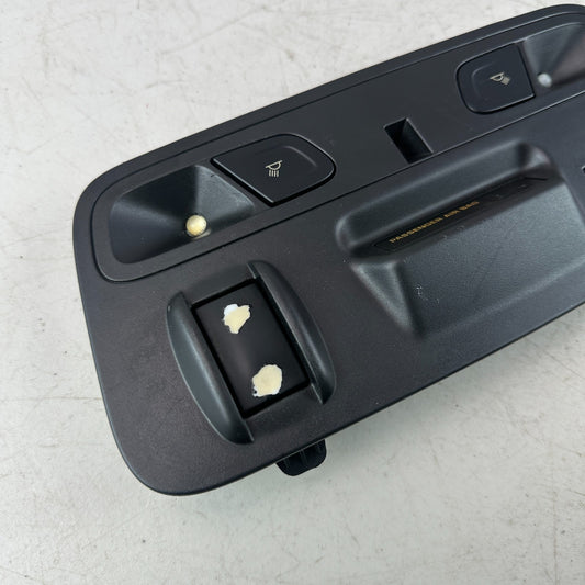 2016-2018 CHEVROLET CAMARO OVERHEAD CONSOLE MAP LIGHT W/ SUNROOF SWITCH 84026942