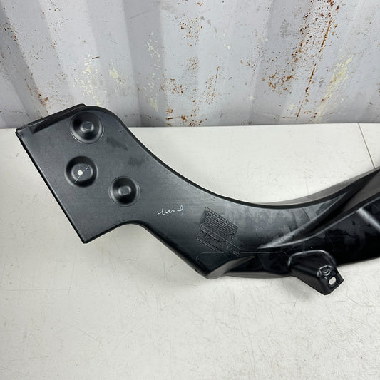 14-19 CHEVROLET CORVETTE C6 REAR RIGHT DIFFERENTIAL OIL COOLER BAFFLE DUCT OEM