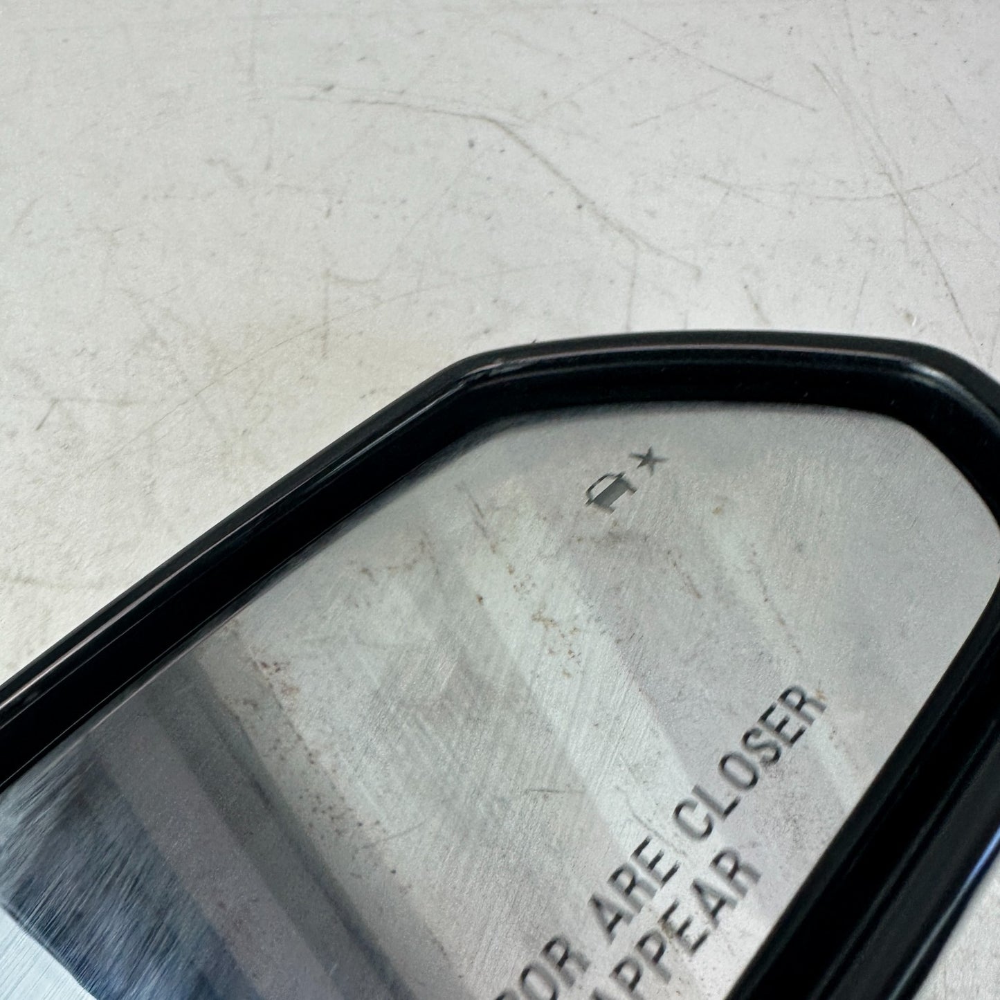 2016-2018 CHEVROLET CAMARO FRONT RIGHT PASSENGER SIDE VIEW DOOR MIRROR BLACK OEM