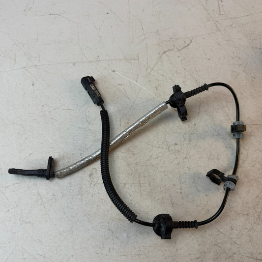 2016-2024 CHEVY CAMARO FRONT LEFT / RIGHT ABS WHEEL SPEED SENSOR 86790706 OEM