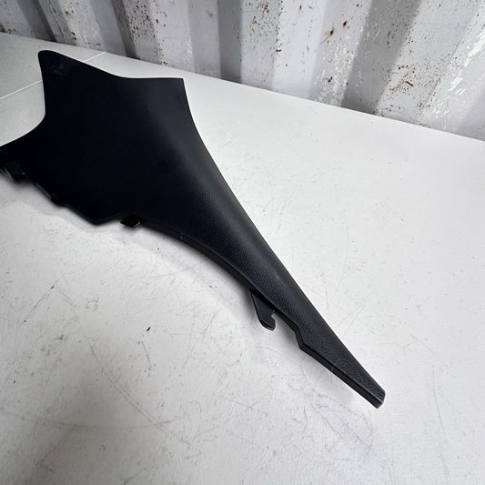 2020- 2025 TOYOTA COROLLA RIGHT QUARTER C PILLAR UPPER TRIM COVER OEM 6247002510