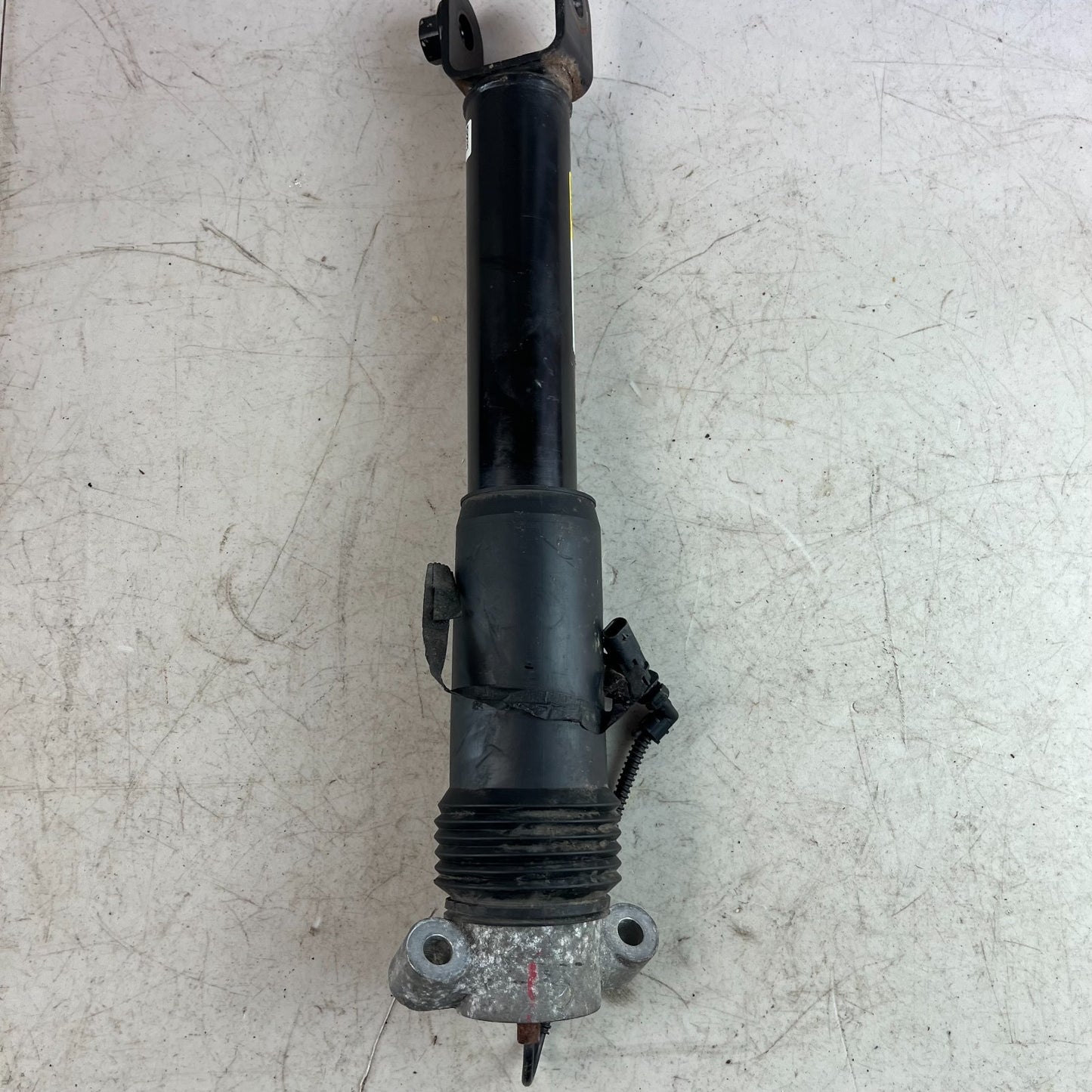 2014-2019 CHEVY CORVETTE REAR LEFT OR RIGHT SIDE SHOCK STRUT ABSORBER 84235051