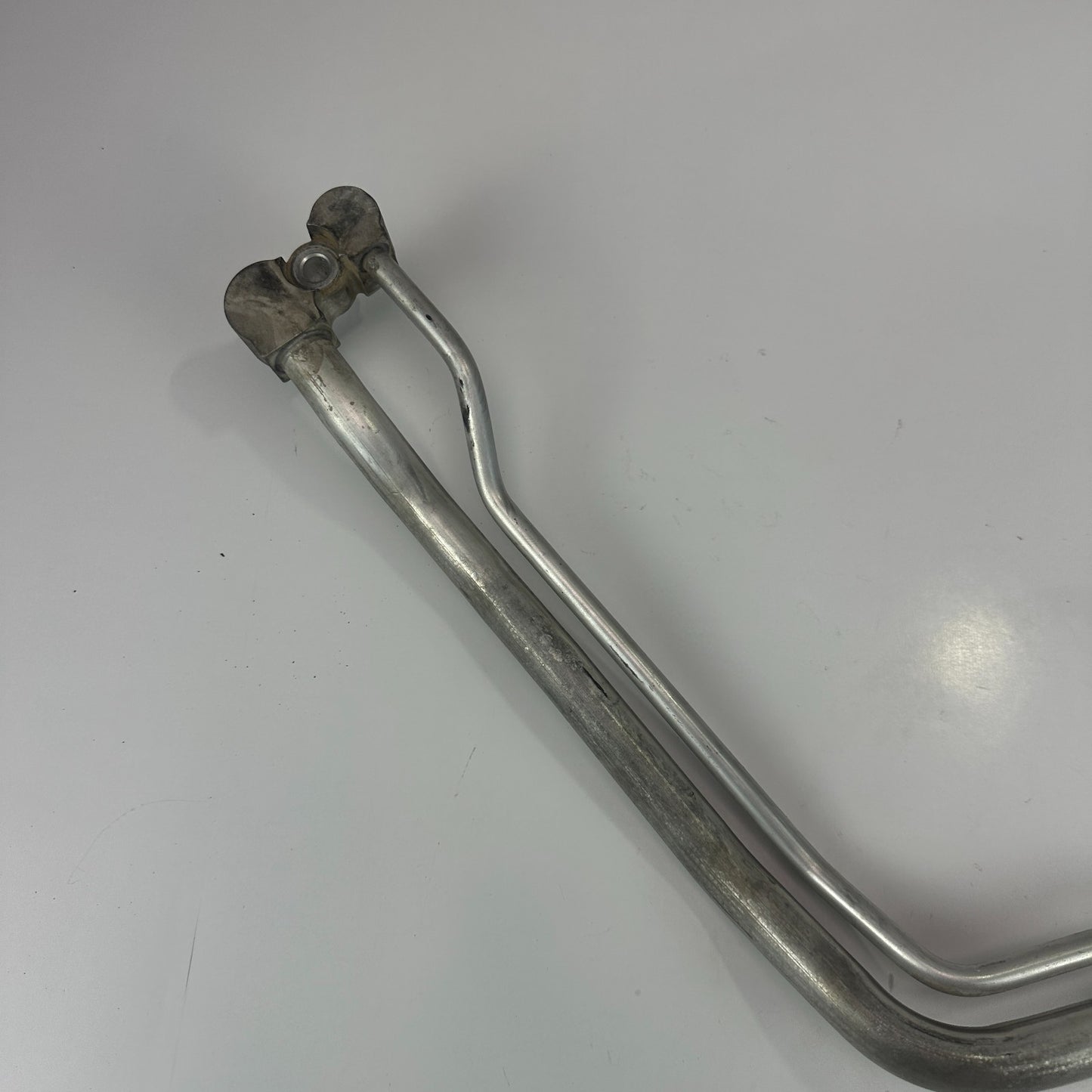 2014-2019 CHEVROLET CORVETTE C7 A/C REFRIGERANT LINE PIPE HOSE TUBE 23435951 OEM