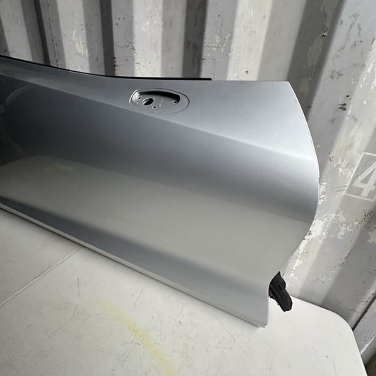 2014 2015 2016 2017 2018 2019 CHEVY CORVETTE C7 RIGHT DOOR SHELL OEM RH Silver