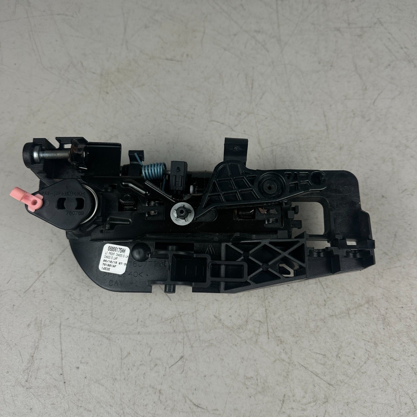 11 - 23 DODGE CHALLENGER FRONT LEFT DRIVER DOOR EXTERIOR HANDLE BLUE 68066175AH
