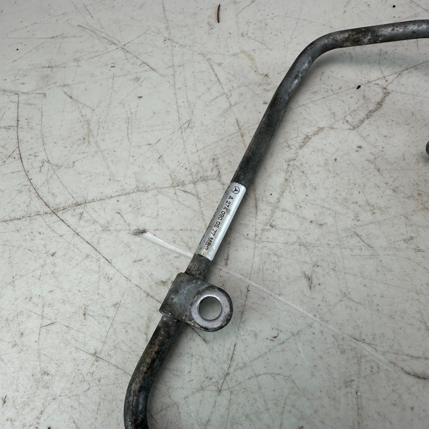 2015-2018 MERCEDES W205 C300 ENGINE TURBOCHARGER OIL FEED HOSE LINE PIPE OEM