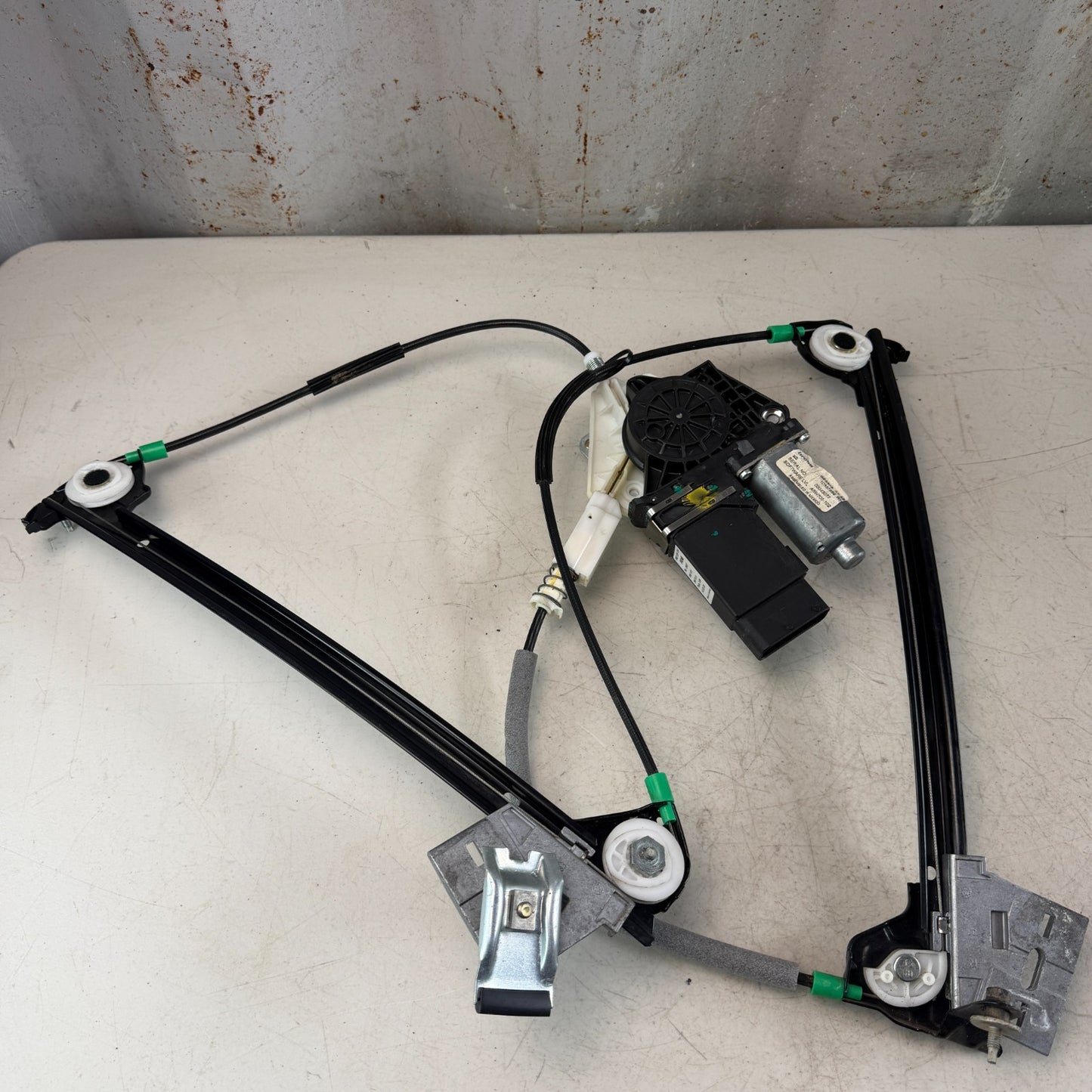 2005-2013 CHEVROLET CORVETTE C6 FRONT RIGHT POWER WINDOW REGULATOR W/ MOTOR OEM