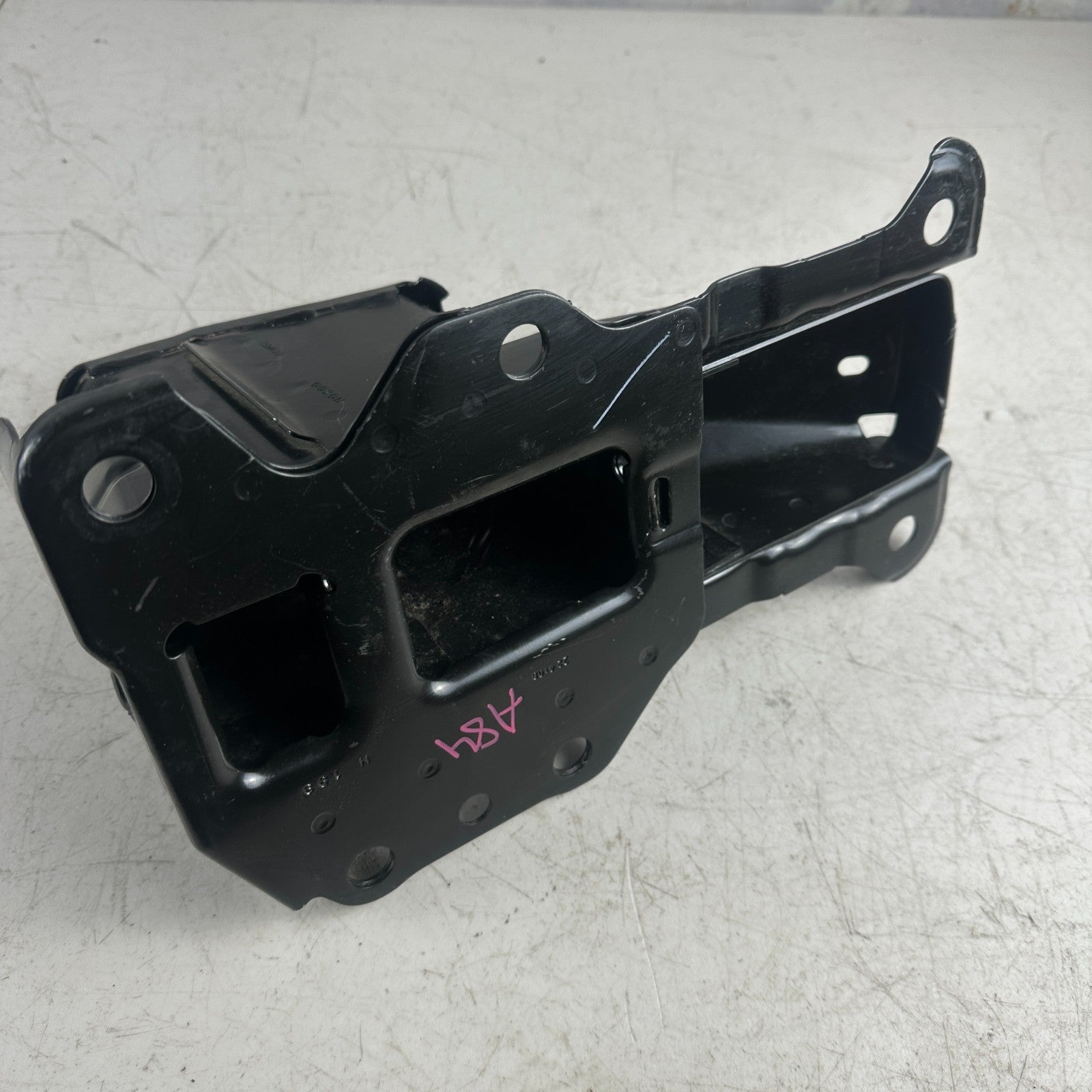 2017-2022 HONDA CR-V CRV FRONT RIGHT BUMPER DRIVER SIDE BAR MOUNT BRACKET OEM