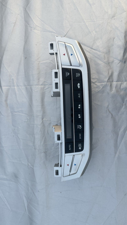 13-15 Accord 79600-T2F-A611-M1 Climate Control Panel Temperature Unit A/C Heater