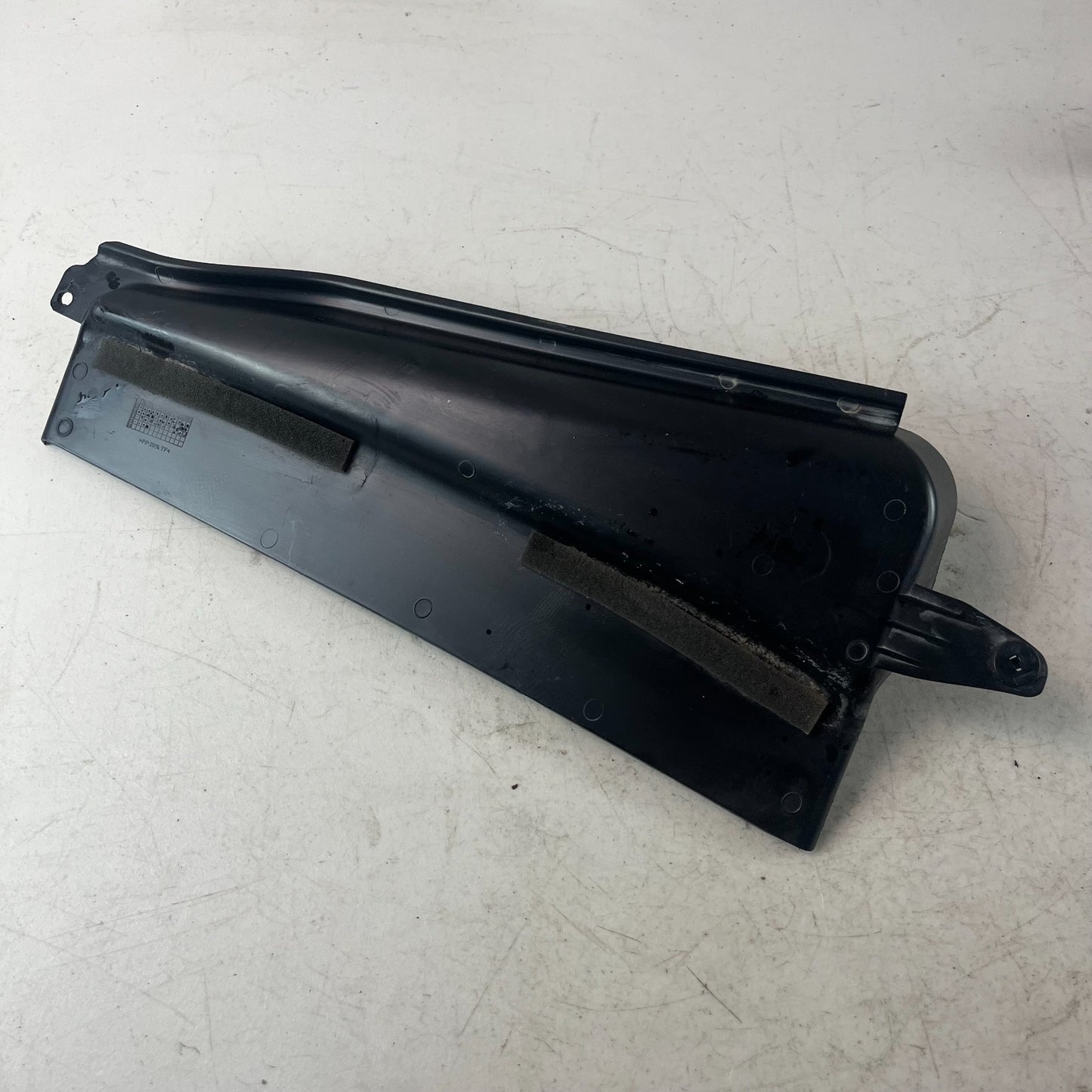 2016 - 2024 CHEVROLET CAMARO FRONT RIGHT COWL PLENUM WATER DEFLECTOR COVER OEM