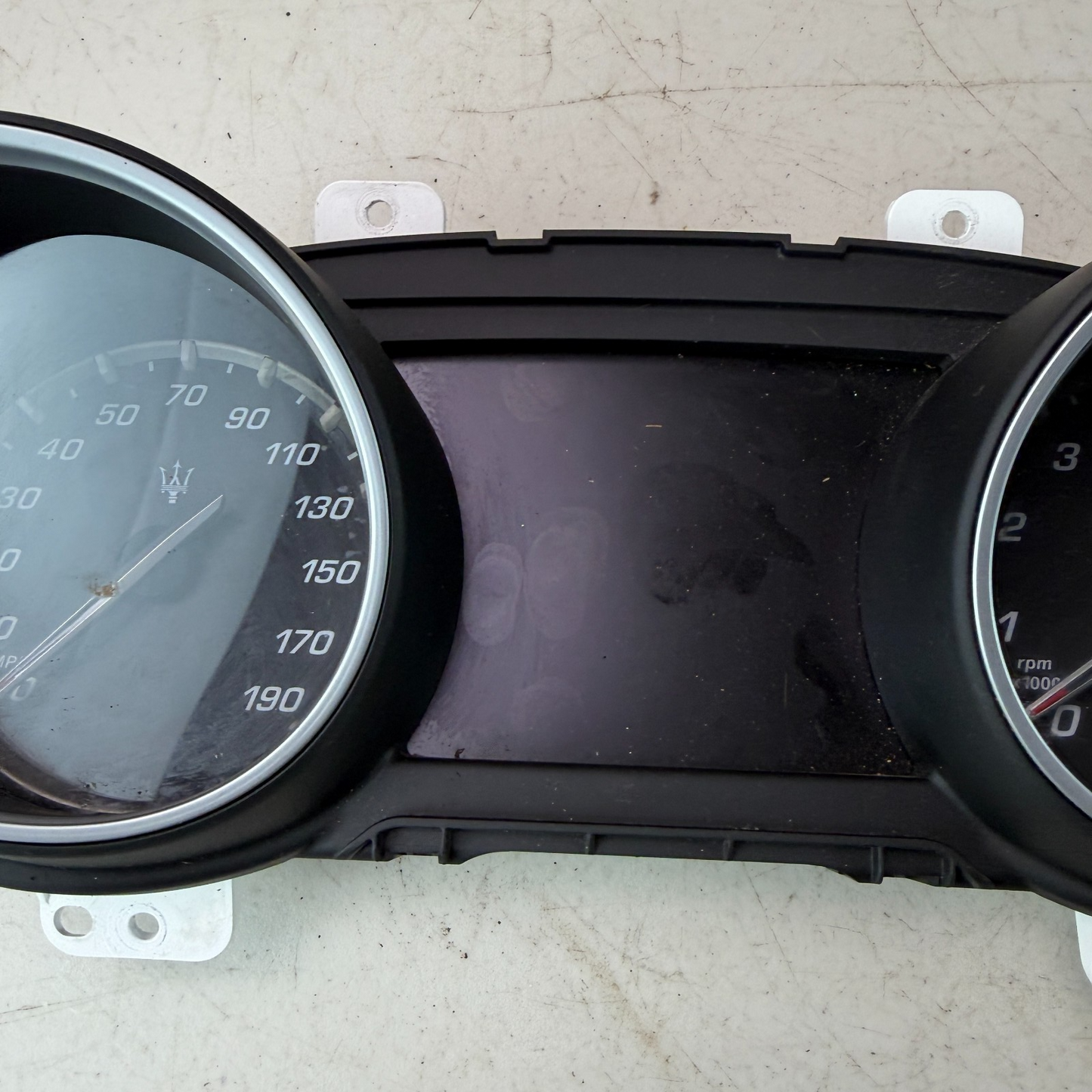 2017-2024 MASERATI LEVANTE SPEEDOMETER INSTRUMENT CLUSTER 670105579 30K MILEAGE