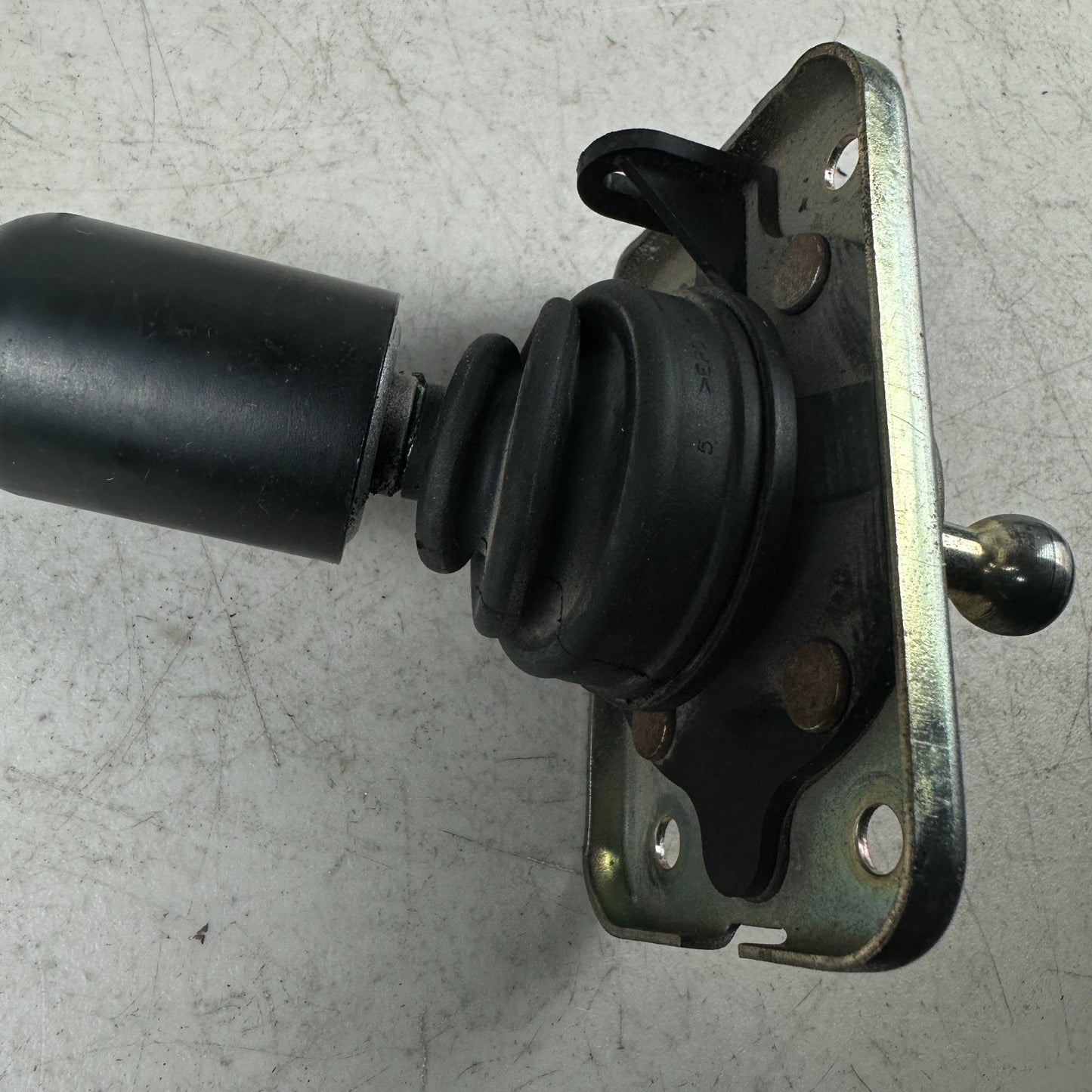 2014-2019 CHEVROLET CORVETTE C7 MANUAL TRANSMISSION GEAR SHIFTER SHIFT BOX ASSY