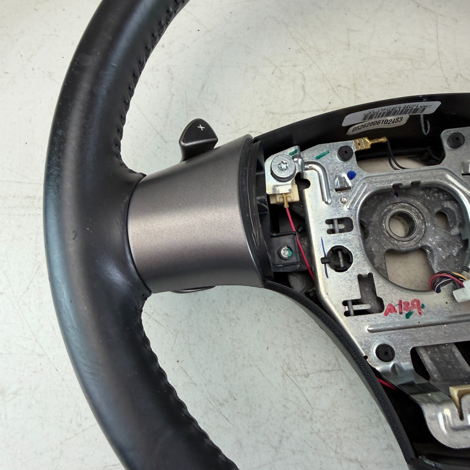 2005-2013 CHEVROLET CORVETTE C6 DRIVER STEERING WHEEL W/ PADDLE SHIFTER 15871423