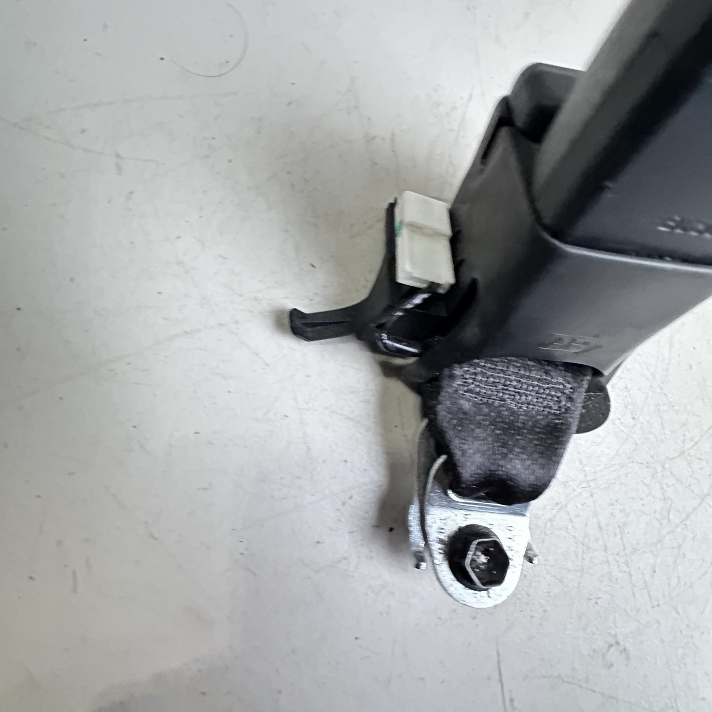 2022-2022 Toyota Corolla Rear Right Passenger Seatbelt Buckle BLACK OEM