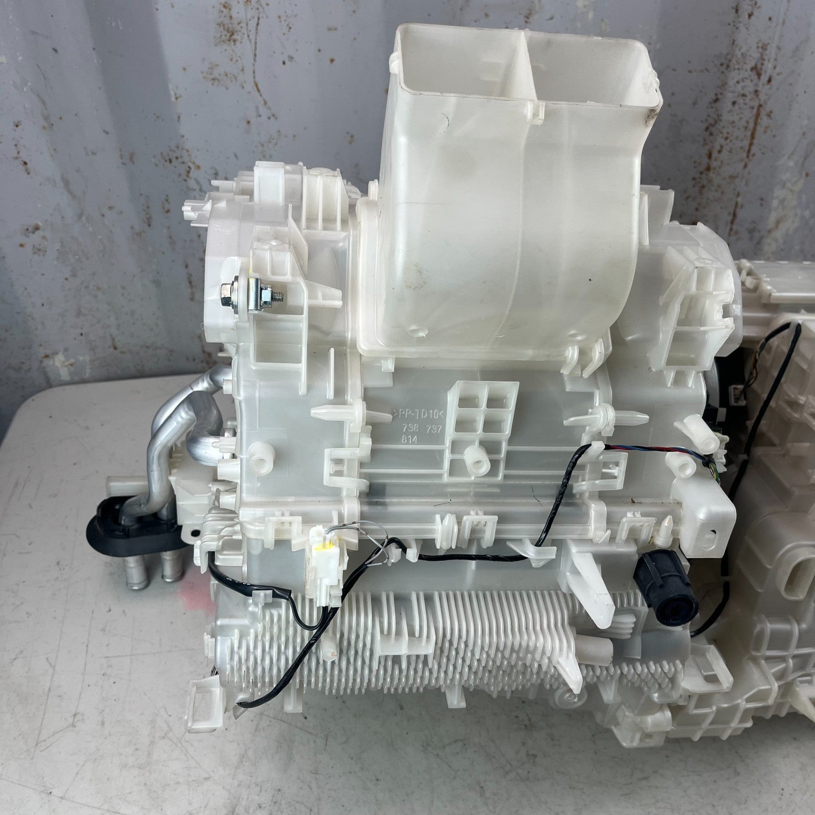 2019-2025 TOYOTA COROLLA HVAC HEATER CORE BLOWER MOTOR HOUSING 87010-12860 OEM