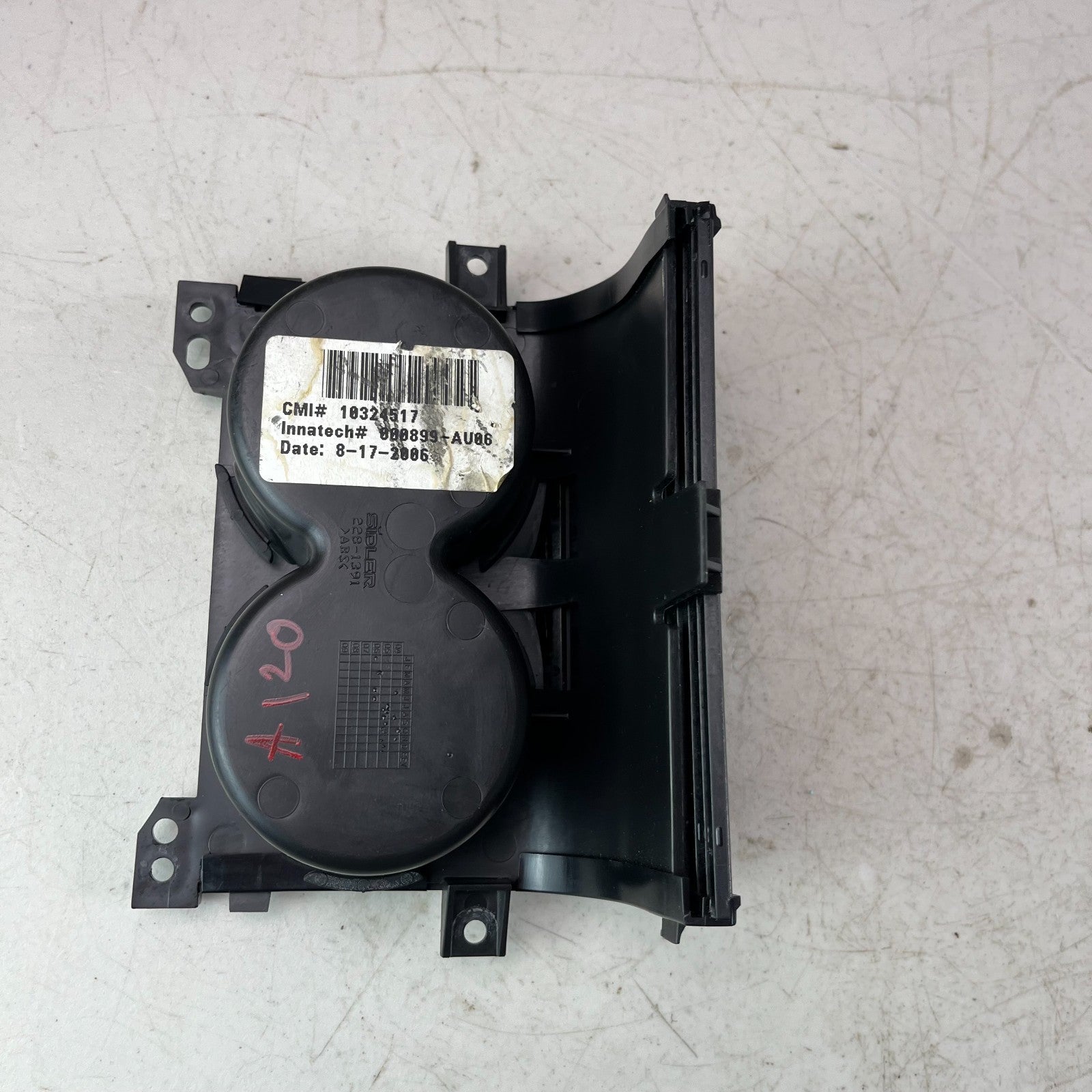 2005-2013 CHEVROLET CORVETTE C6 CENTER CONSOLE DUAL CUP HOLDER ASSY OEM 10324517