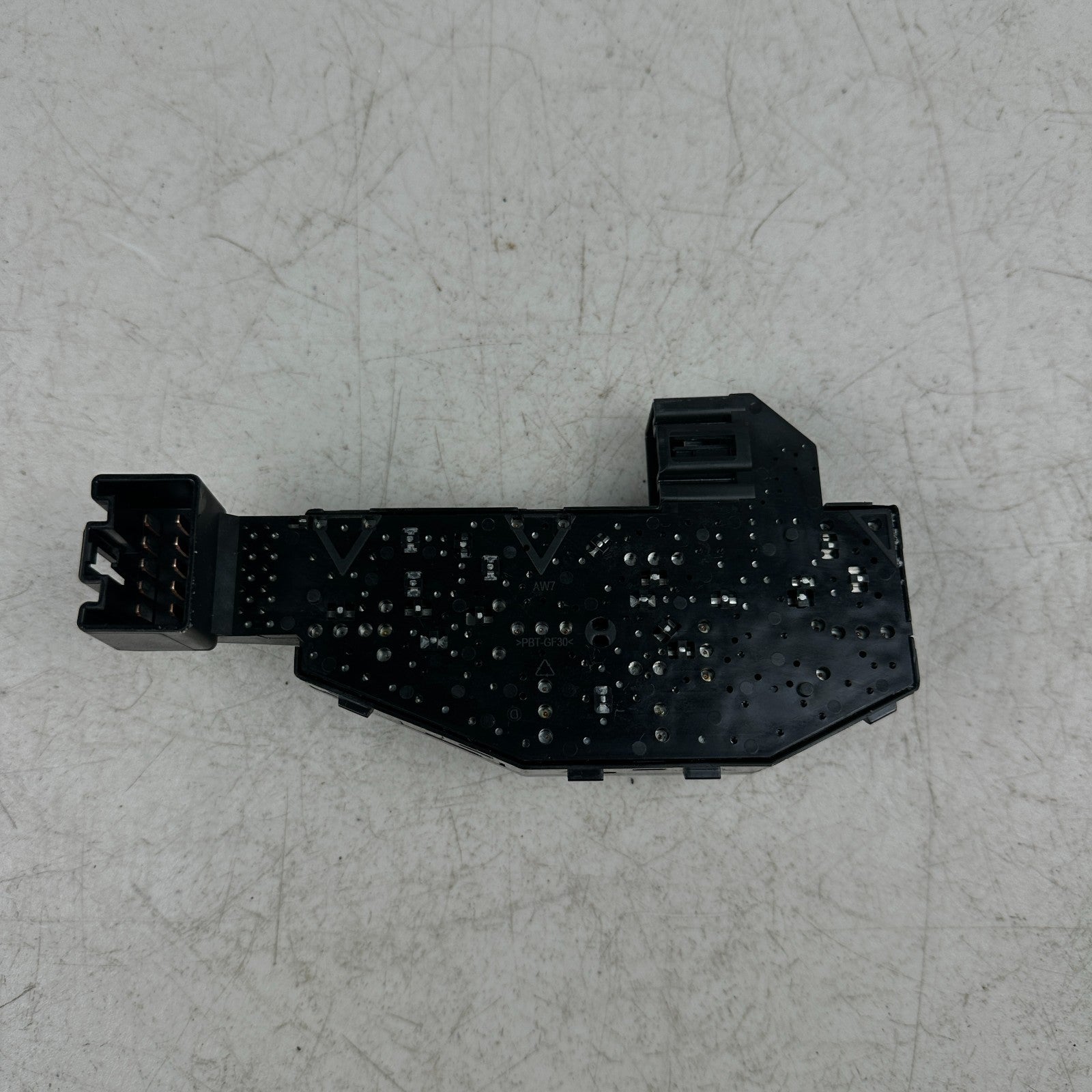 14-19 CHEVROLET CORVETTE FRONT LEFT DRIVER SIDE SEAT ADJUSTMENT SWITCH 23247095