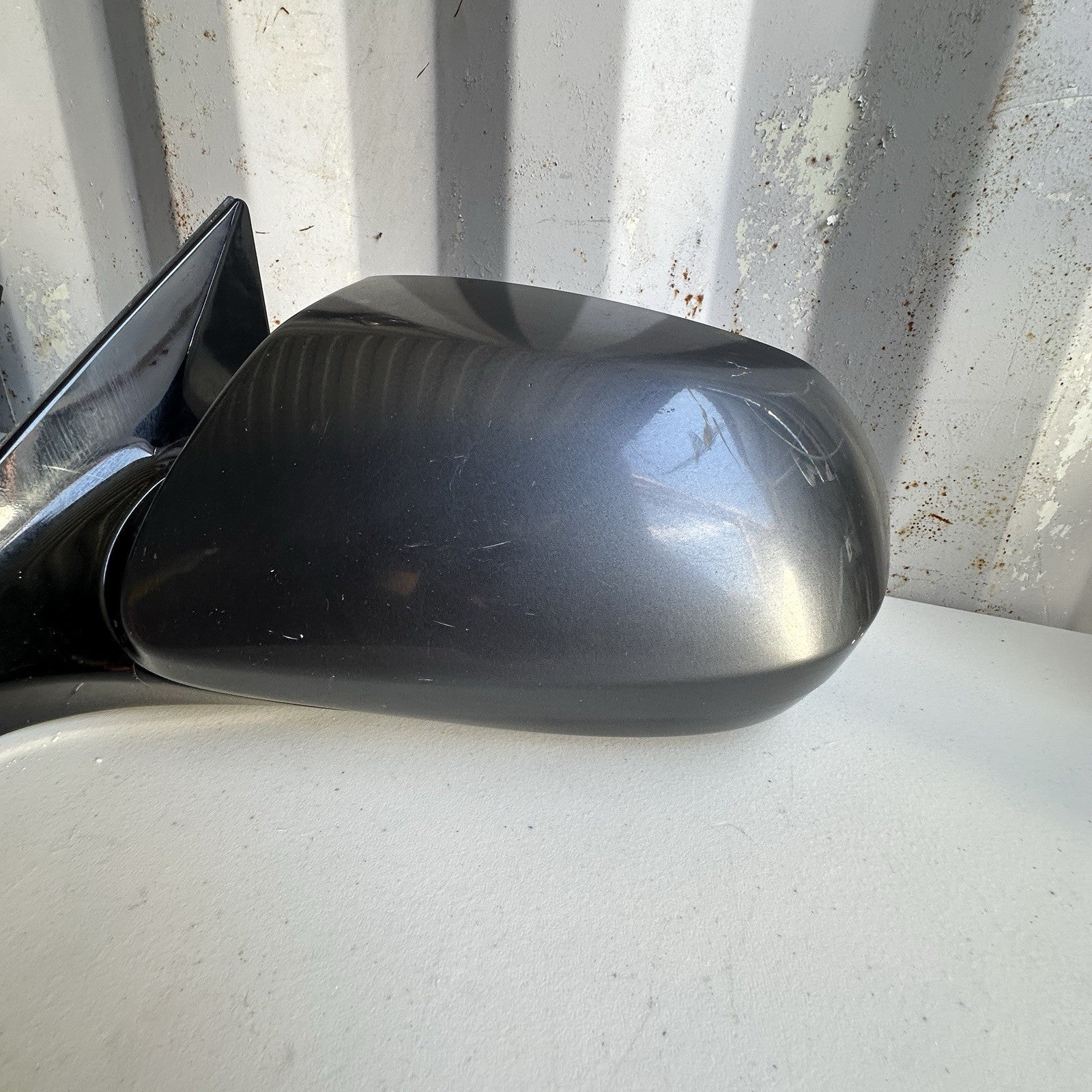2013-2016 Hyundai Santa Fe Left Driver Mirror USED OEM GRAY