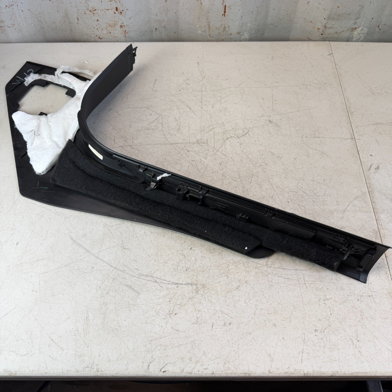 2017-2024 MASERATI LEVANTE FRONT LEFT DRIVER DOOR SILL SCUFF PLATE PANEL OEM
