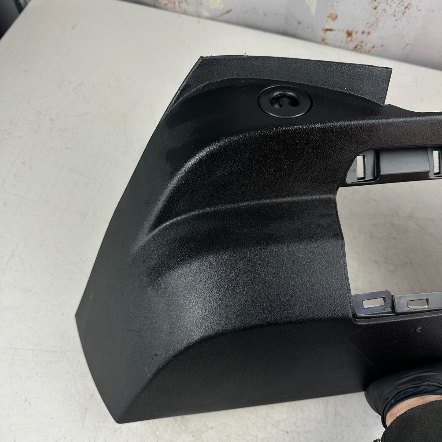 14-19 CHEVROLET CORVETTE C7 REAR LEFT DRIVER SIDE LOWER QUARTER TRIM PANEL OEM