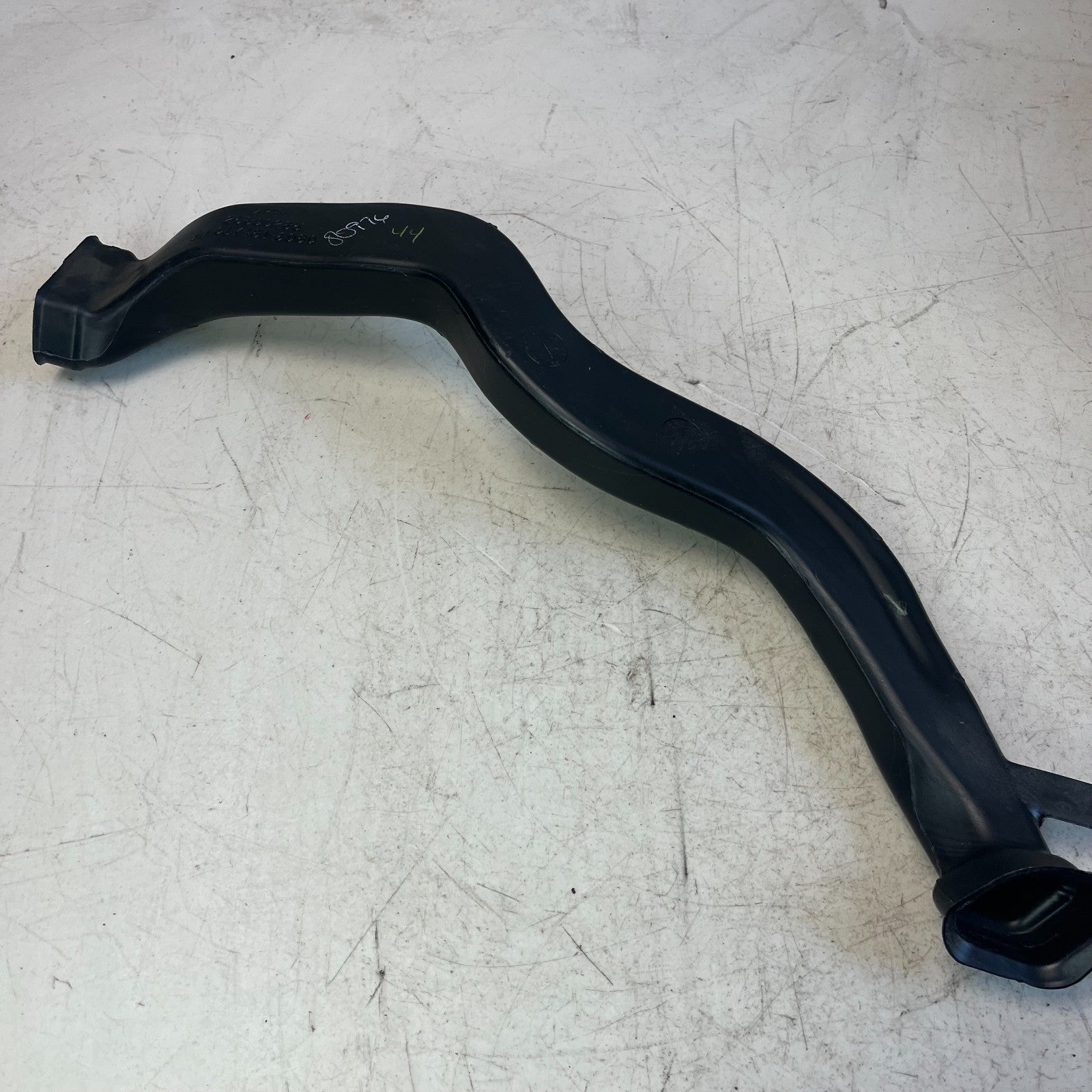 2008 2015 CADILLAC CTS-V FRONT LEFT DRIVER SIDE WINDOW DEFOGGER OUTLET DUCT TUBE