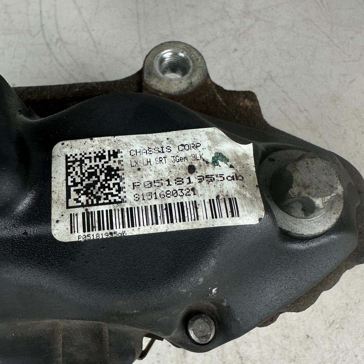 2015-23 DODGE CHALLENGER FRONT LEFT SIDE BREMBO BRAKE CALIPER BLACK 05181955 OEM