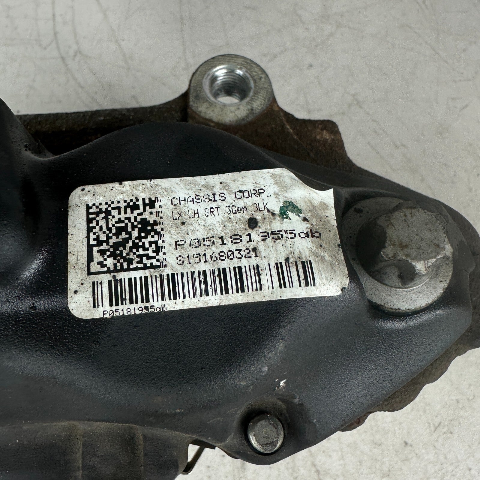2015-23 DODGE CHALLENGER FRONT LEFT SIDE BREMBO BRAKE CALIPER BLACK 05181955 OEM
