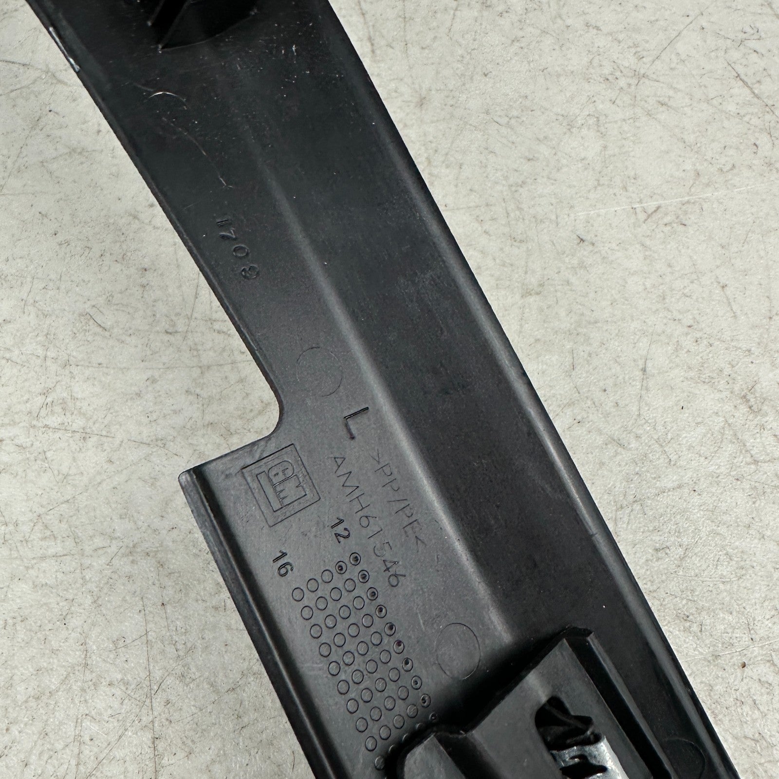 2014-2019 CHEVROLET CORVETTE C7 FRONT LEFT DRIVER SIDE A PILLAR TRIM COVER OEM