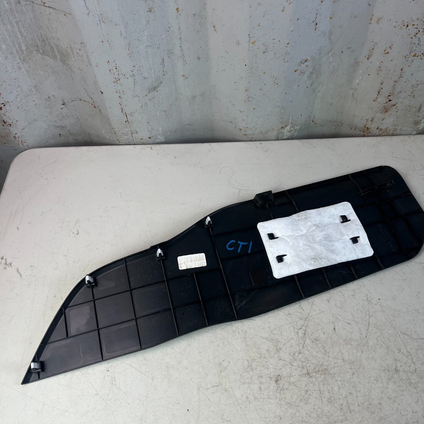 2017 - 2022 HONDA CR-V CENTER CONSOLE LEFT SIDE FORWARD TRIM COVER PANEL OEM