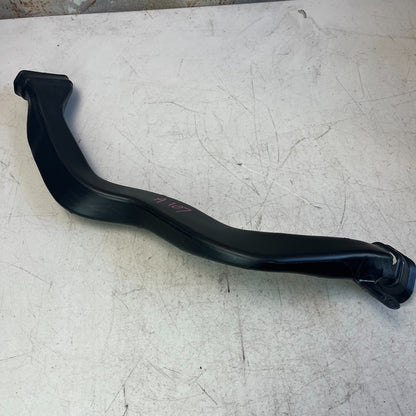 2008 2015 CADILLAC CTS-V FRONT LEFT DRIVER SIDE WINDOW DEFOGGER OUTLET DUCT TUBE