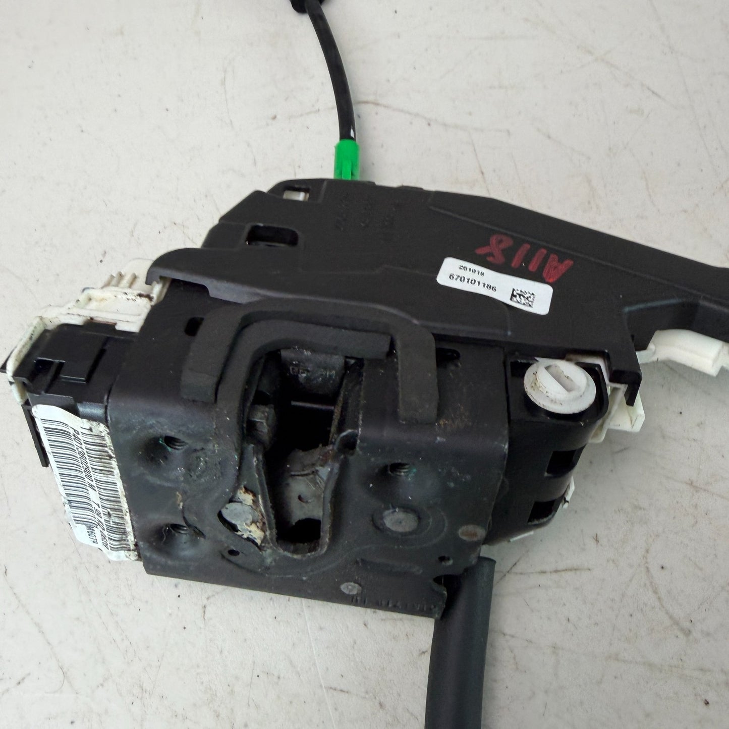 2017-2024 MASERATI LEVANTE REAR LEFT SIDE DOOR LOCK LATCH ACTUATOR 670101186 OEM