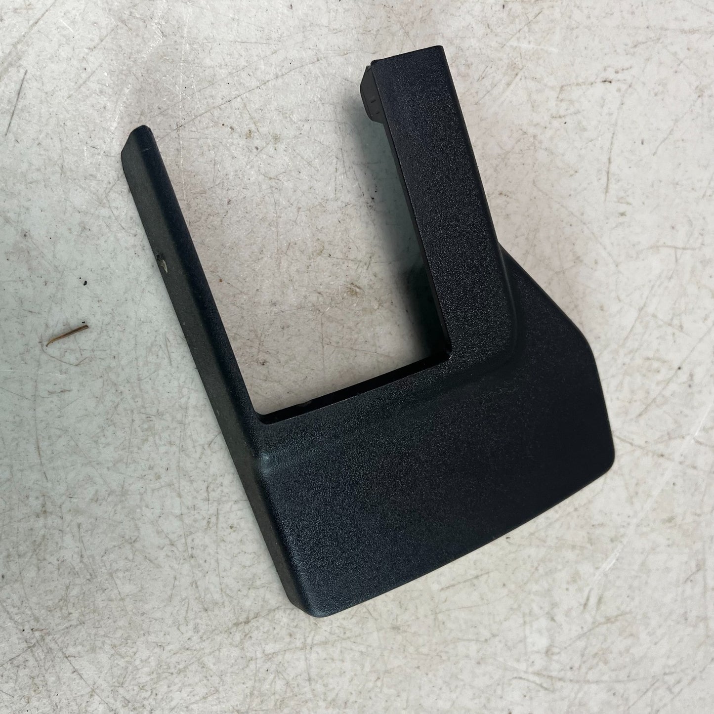 2008-14 CADILLAC CTS-V LEFT DRIVER SIDE SEAT TRACK INNER COVER TRIM 25824054 OEM
